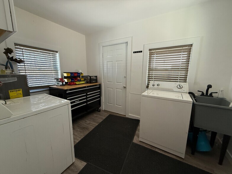 More Photos Of 1555 Cedar Grove Rd, Conley Office For Sale