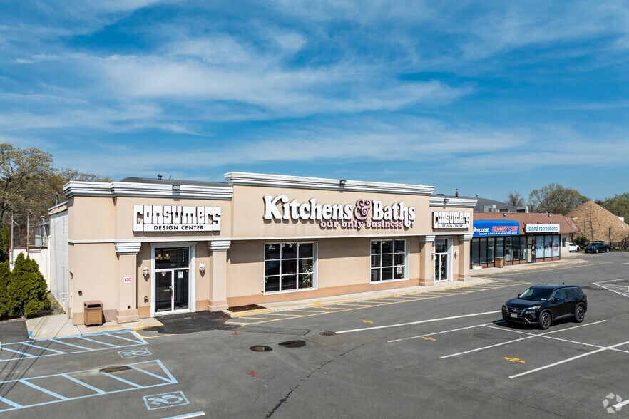 Primary Photo Of 600 Franklin Ave, Franklin Square General Retail For Sale