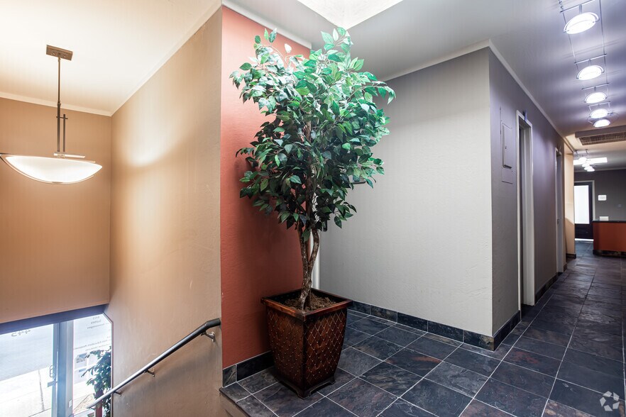 More Photos Of 433-445 Cambridge Ave, Palo Alto Loft Creative Space For Lease