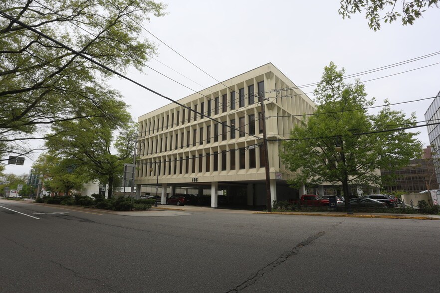 More Photos Of 185 Great Neck Rd, Great Neck Office For Lease