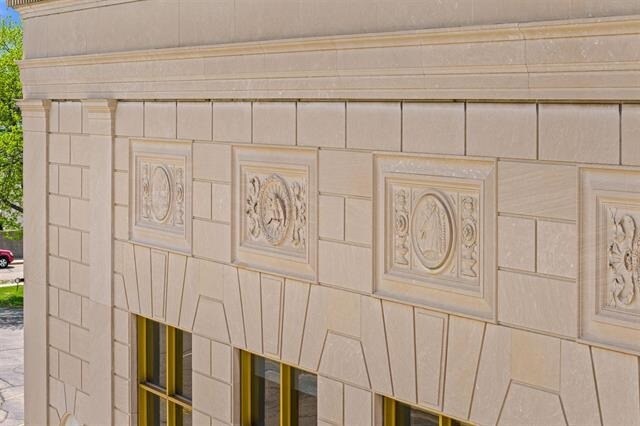 More Photos Of 311 W Grand Ave, Wisconsin Rapids Office For Sale