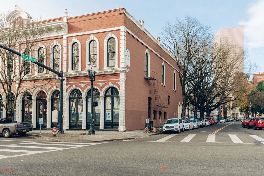 Primary Photo Of 10 SW Ash St, Portland Office For Lease