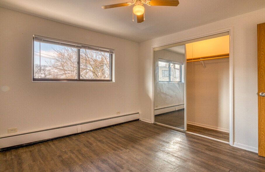More Photos Of 949-953 E 86th St, Chicago Apartments For Sale