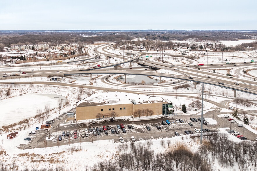 More Photos Of 8100 W 78th St, Edina Medical For Lease