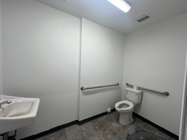 More Photos Of 21627-21629 Devonshire St, Chatsworth Storefront Retail Office For Lease