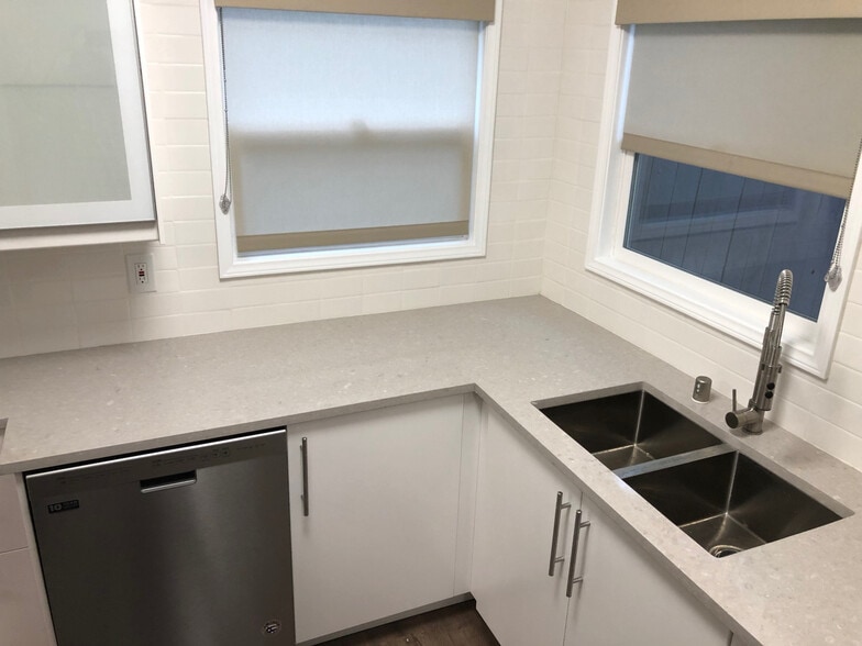 More Photos Of 147 N Myrtle Ave, Monrovia Apartments For Sale