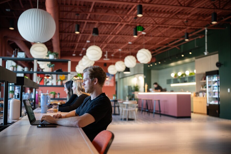 More Photos Of 2162 E Williams Field Rd, Gilbert Coworking Space