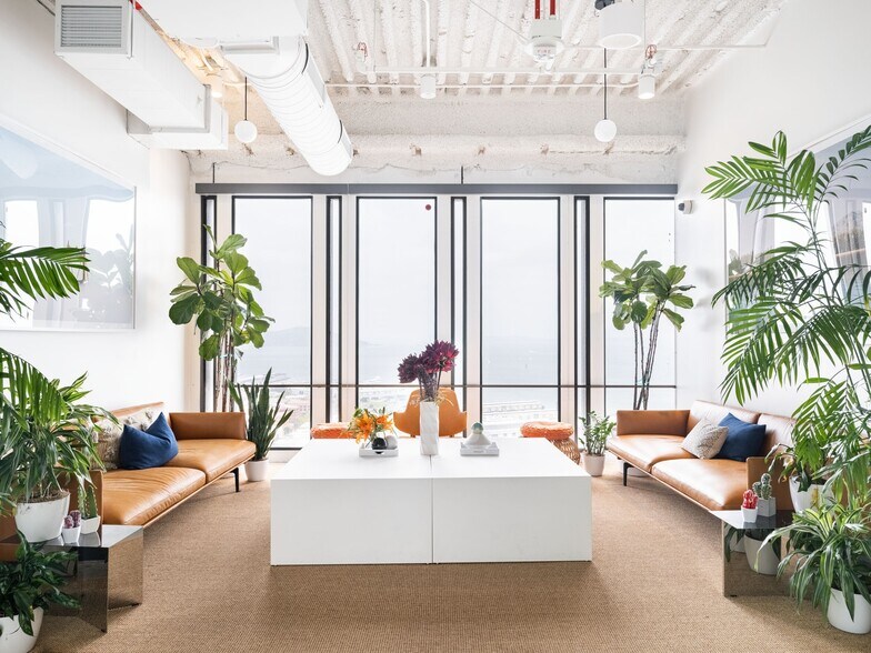 More Photos Of Two Embarcadero Ctr, San Francisco Office For Lease