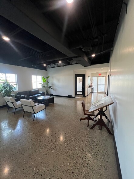 More Photos Of 3890 Buchanan Ave SW, Grand Rapids Manufacturing For Lease