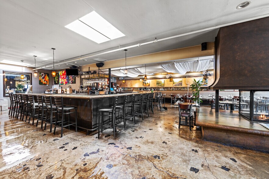 More Photos Of 2879 Grand Ave, Los Olivos Storefront For Sale