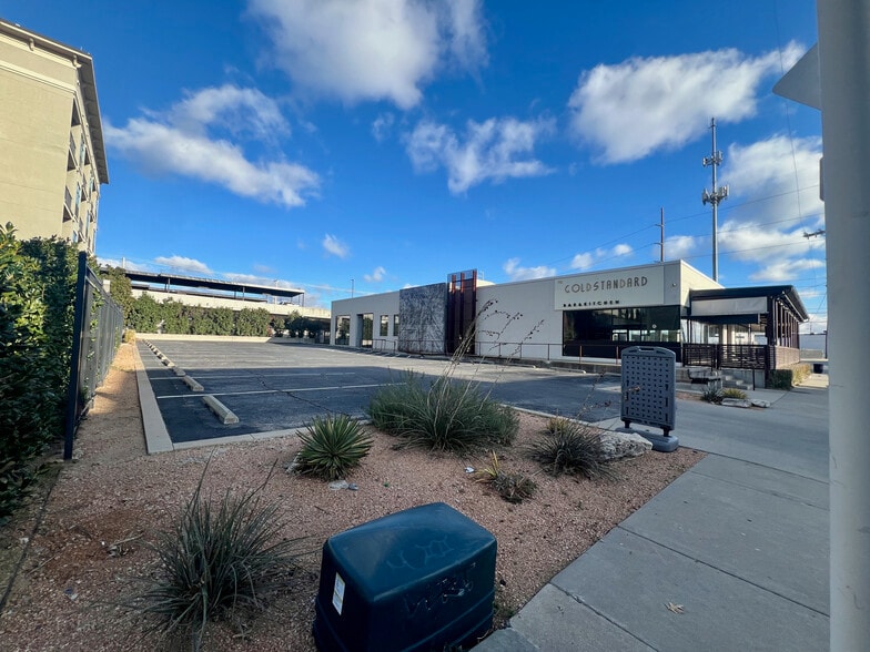 More Photos Of 222 S Kenosha Ave, Tulsa Storefront Retail Office For Lease