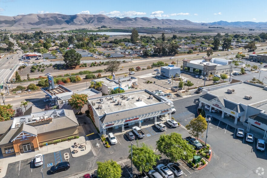 Primary Photo Of 537-551 W Tefft St, Nipomo Storefront For Lease