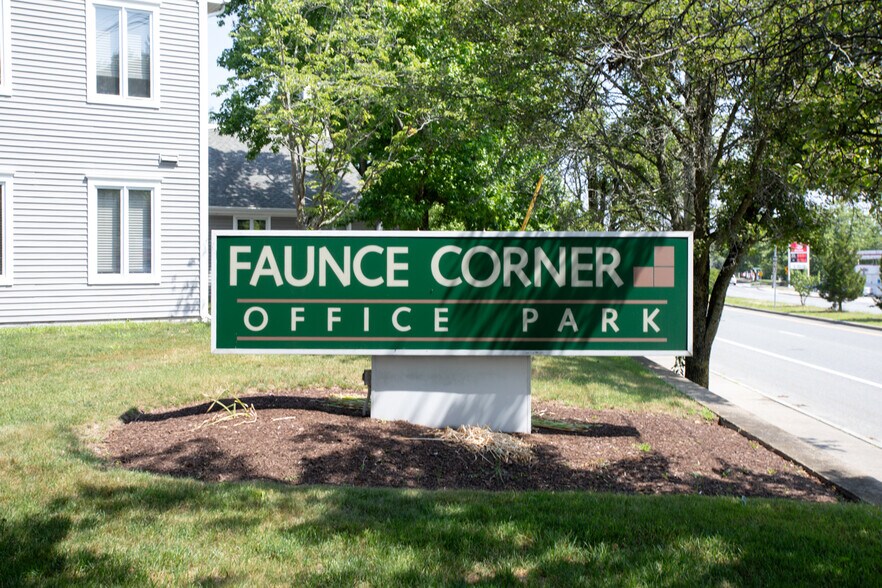 More Photos Of 78 Faunce Corner Mall Rd, North Dartmouth Medical For Sale
