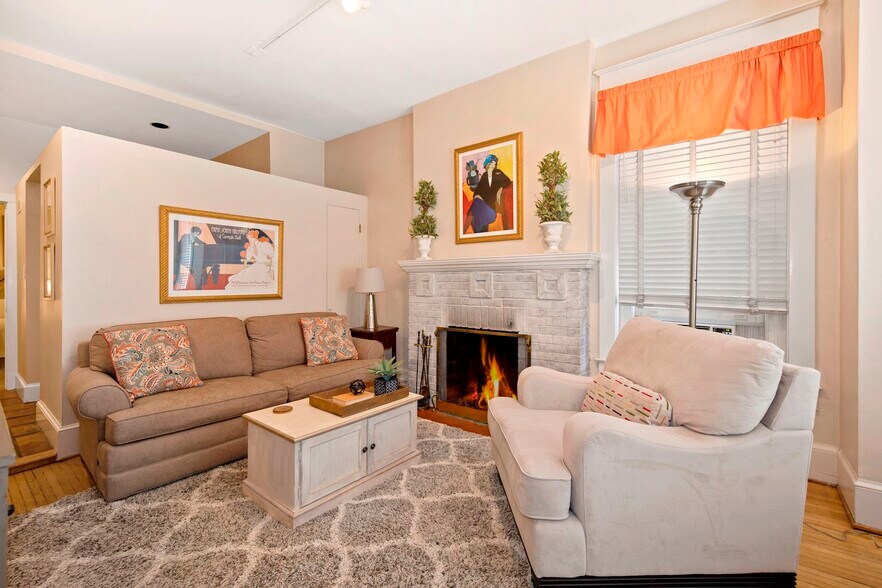 More Photos Of 1755 18th St Nw, Washington Apartments For Sale