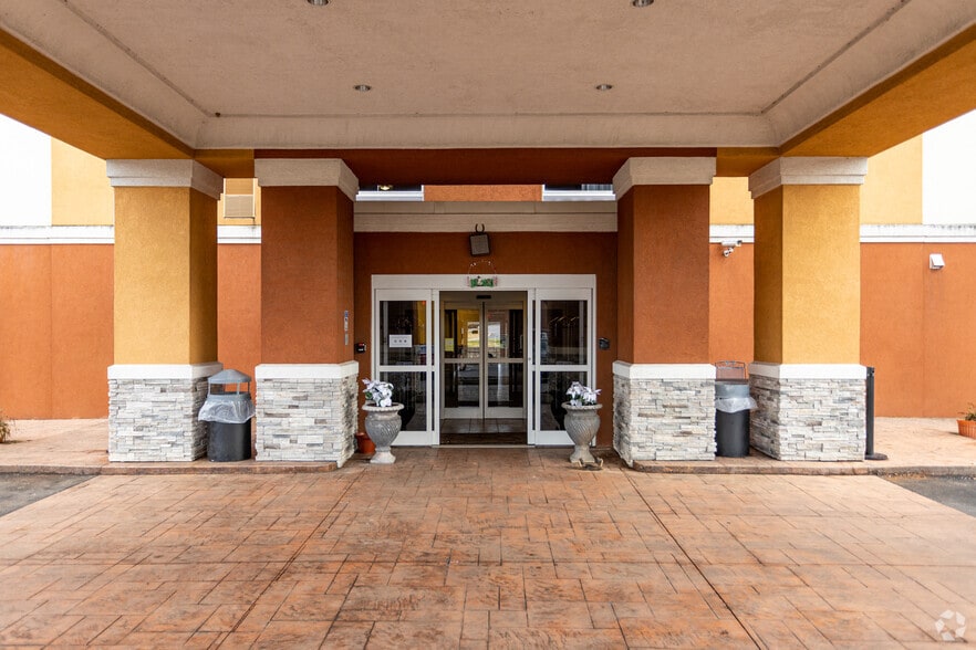 More Photos Of 7230 Region Ln, Knoxville Hotel For Sale