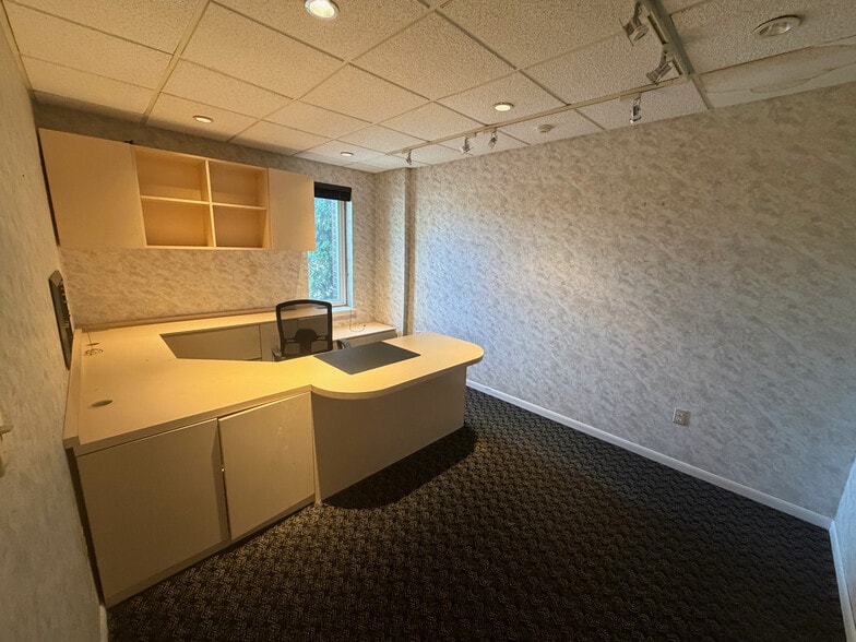 More Photos Of 236-246 N Main St, New City Medical For Lease