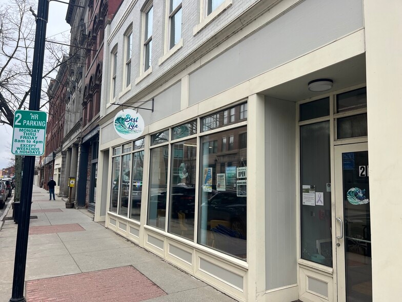 More Photos Of 257-267 Water St, Augusta Storefront For Lease