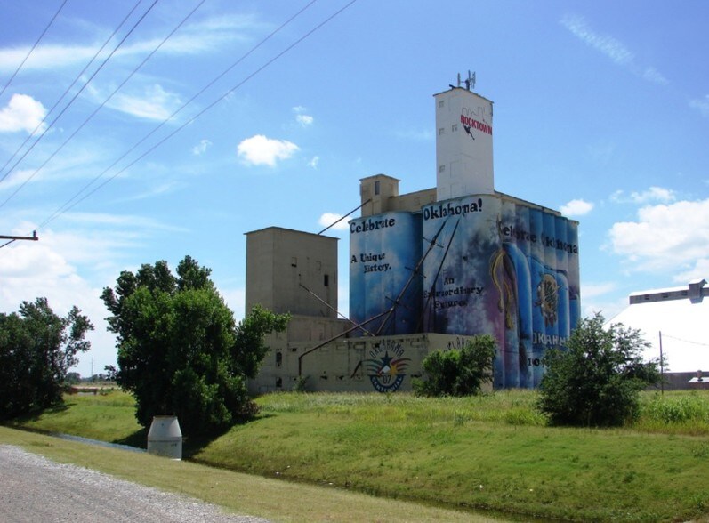 More Photos Of 220 SE 4th St, Oklahoma City Office For Sale