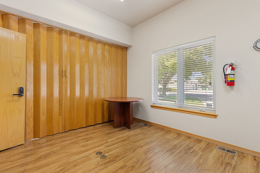 More Photos Of 1714 Duchess Dr, Longmont Office For Lease