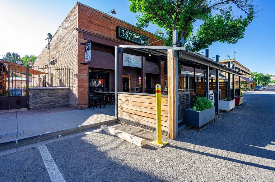 More Photos Of 235 S Main St, Palisade Restaurant For Sale