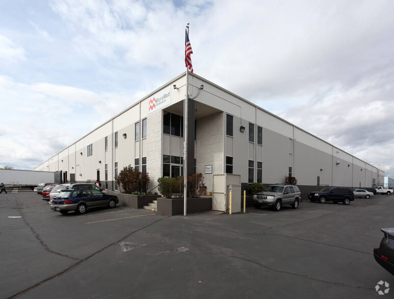 Primary Photo Of 905-1485 Southern Way, Sparks Manufacturing For Lease