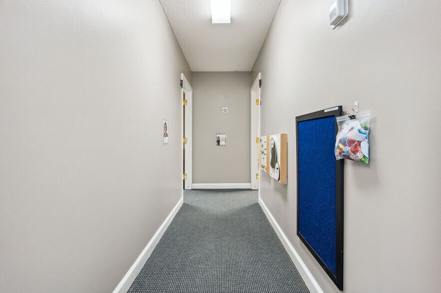 More Photos Of 217-219 Station St, Jacksonville Medical For Lease