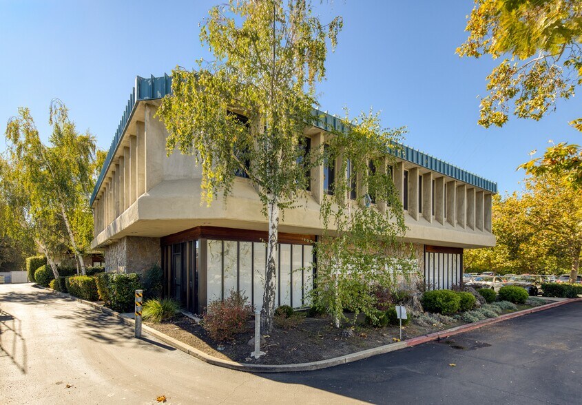 More Photos Of , Walnut Creek General Retail For Sale