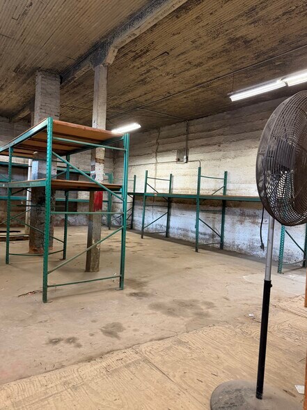 More Photos Of 2735 Huff Dr, Lawrenceville Warehouse For Sale