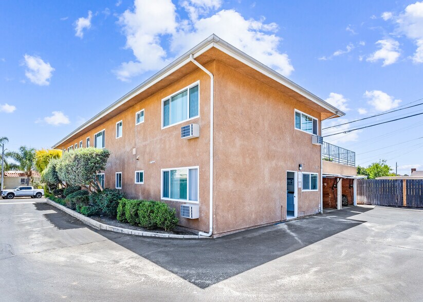 More Photos Of 449 Melody Ln, Placentia Apartments For Sale