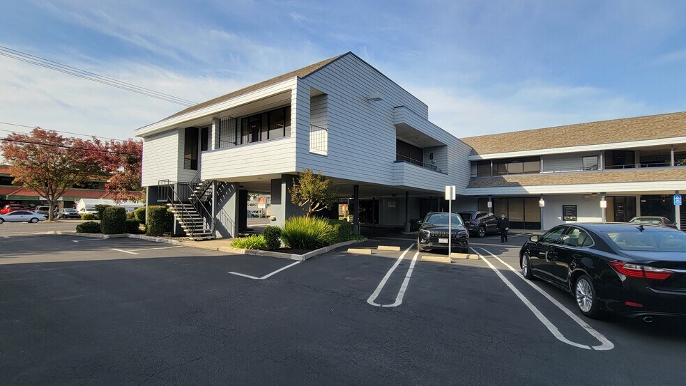 More Photos Of 1518 Coffee Rd, Modesto Medical For Lease
