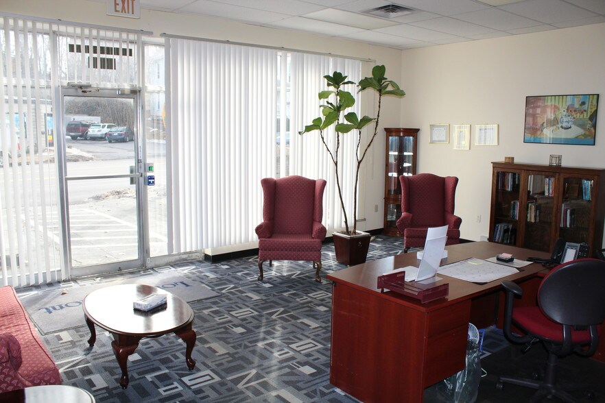 More Photos Of 1329-1331 Wyoming Ave, Scranton Office For Lease
