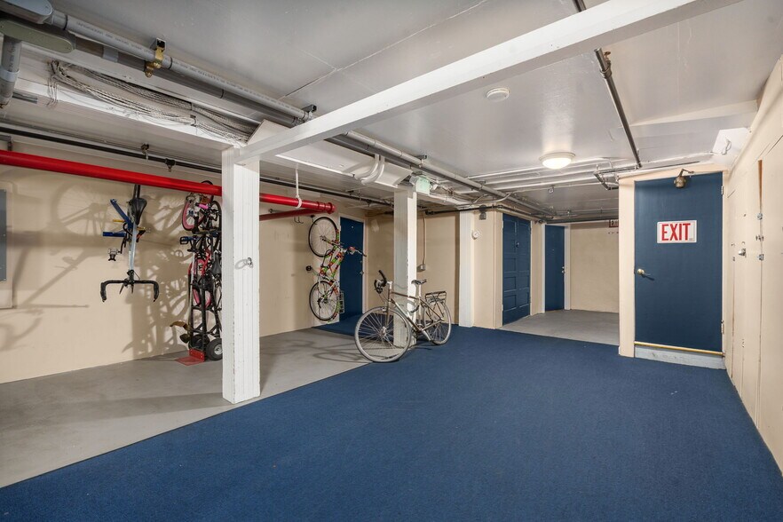 More Photos Of 2157 W Burnside St, Portland Apartments For Sale