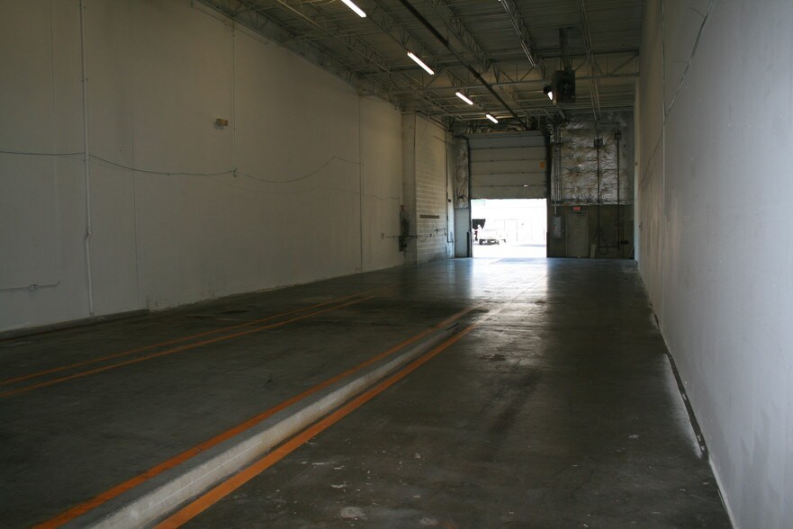 More Photos Of 8390 Terminal Rd, Lorton Warehouse For Lease