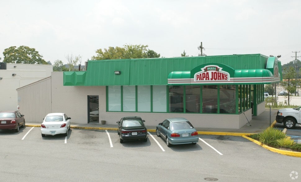 More Photos Of 810-1018 N Main St, Suffolk Unknown For Lease