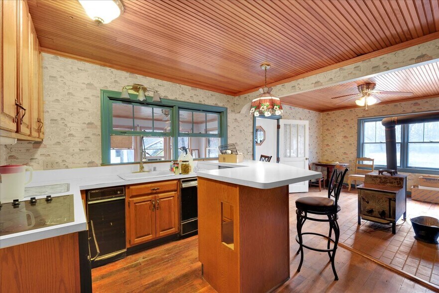 More Photos Of 9512 National Turnpike, Fairdale Land For Sale