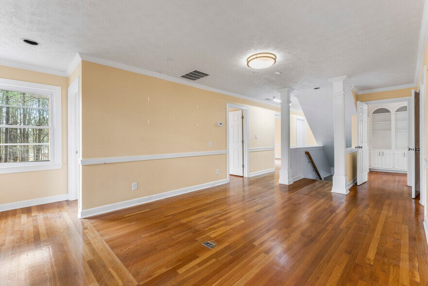 More Photos Of 4953 Presidents Way, Tucker Loft Creative Space For Sale