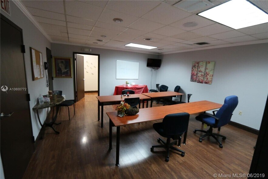 More Photos Of 909 NE 163rd St, North Miami Beach Medical For Sale