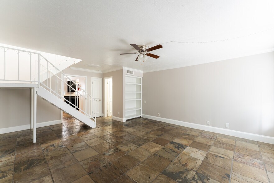 More Photos Of , Houston Multifamily For Sale