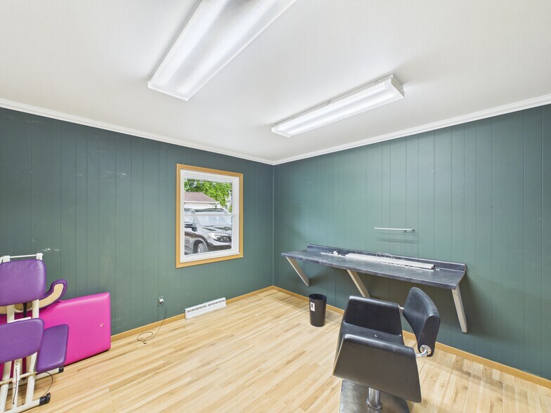 More Photos Of 414 Martin St, Greenville Office For Sale