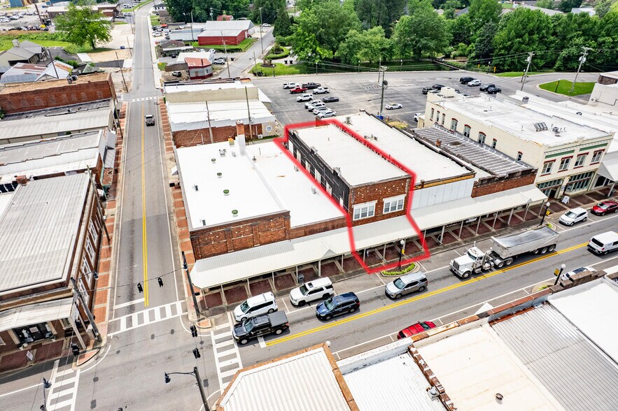 More Photos Of 204 Main St W, Hartselle Storefront Retail Office For Sale