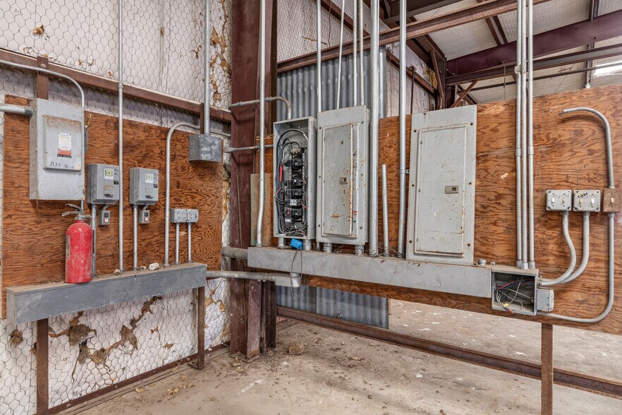 More Photos Of 1885 FM 448, Giddings Warehouse For Sale