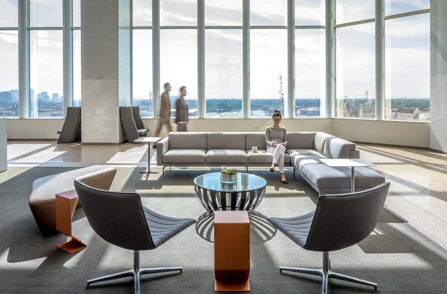 More Photos Of 3200 Southwest Fwy, Houston Office For Lease