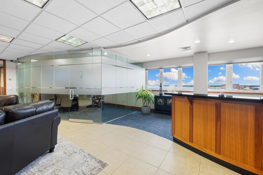 More Photos Of 500 N Water St, Corpus Christi Office For Lease