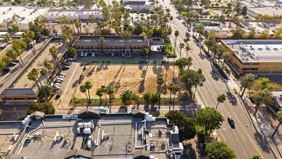 More Photos Of 1550 University Ave, Riverside Land For Sale