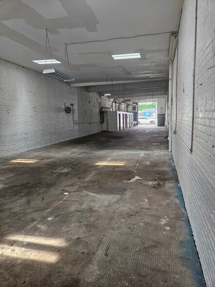 More Photos Of 987 Pacific St, Brooklyn Industrial For Sale