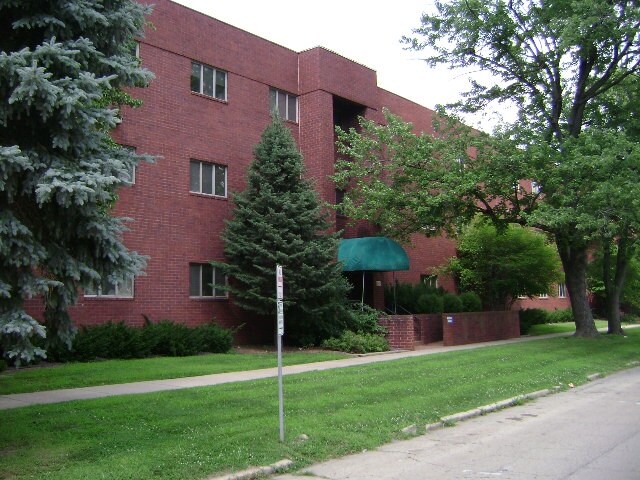 More Photos Of 509-511 W Capitol Ave, Springfield Office For Sale
