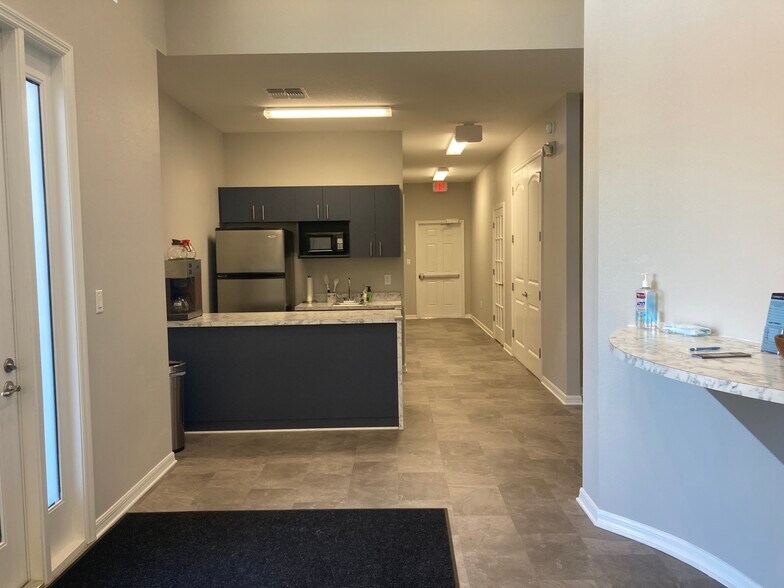More Photos Of 2646 Stonewood Park Loop, Land O Lakes Coworking Space