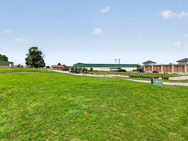 More Photos Of Cave Springs Estate, Saint Peters Land For Sale