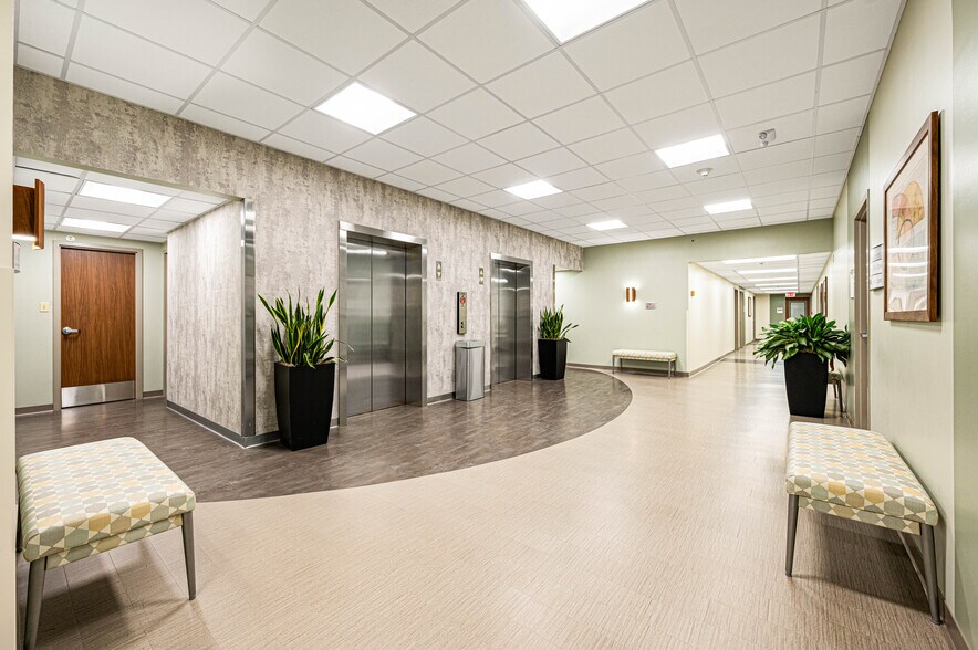 More Photos Of 1035 Bellevue Ave, Richmond Heights Medical For Lease