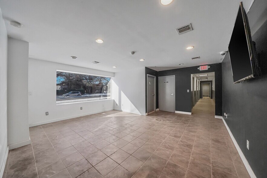 More Photos Of 1601 Arctic Avenue, Bohemia, NY 11716, Bohemia Warehouse For Lease
